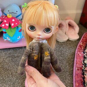 Hand-Crotchet Brown Novelty Blythe Doll Cardigan